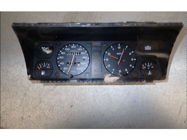 Přístrojová deska  Peugeot 309 1988 6113K1  