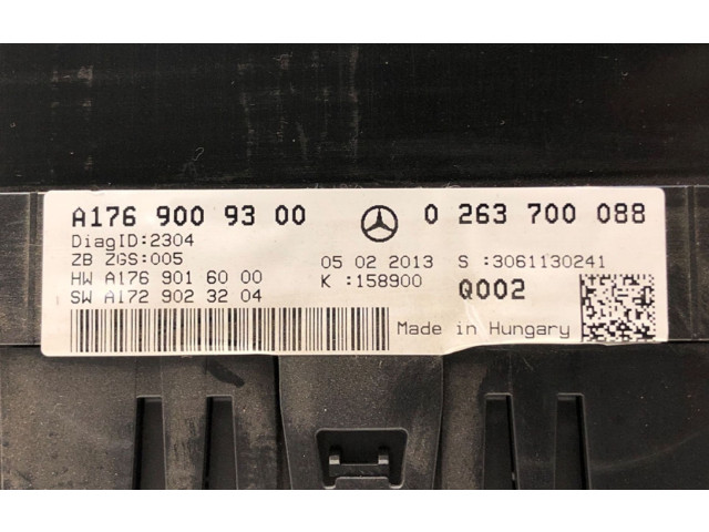 Přístrojová deska  Mercedes-Benz A W176 2013 A1769009300  