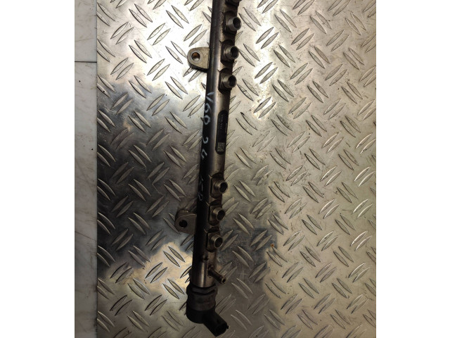 Vstřikovací lišta 30777759, 0445215025   Volvo V60    D5244t15 