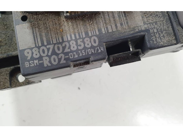  Pojistková skříňka 9807028580   Peugeot 3008  2014
