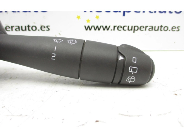 Переключатель дворников    Renault Sandero I