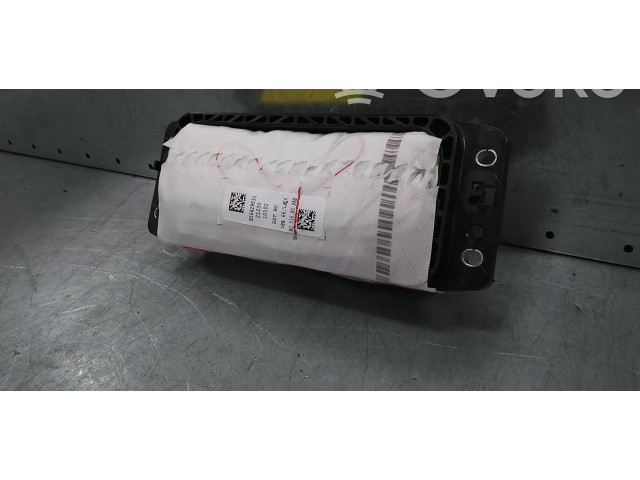 Подушка безопасности пассажира 4KE880204D   Audi e-tron