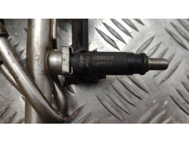 Vstřikovací lišta 06B133681L, 06B133551T   Audi A4 S4 B6 8E 8H  pro benzínový motor 2.0  