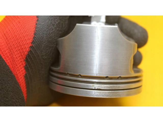 Píst 079158   Ford Focus     