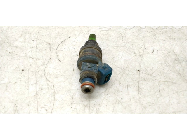 Форсунка INP068    Mitsubishi Colt  4G13 