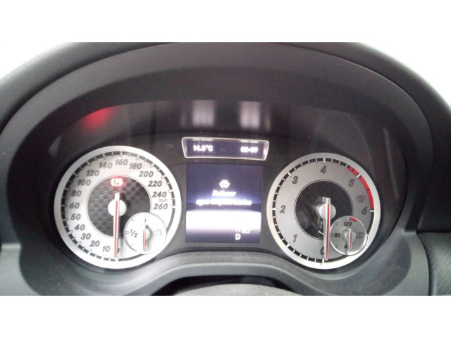 Přístrojová deska  Mercedes-Benz A W176 2014 A1769009002, 0263700194  