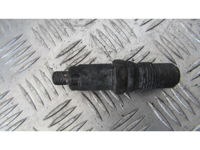 Vstřikovač LCR6734501C   Opel Kadett E  pro naftový motor 1.7  
