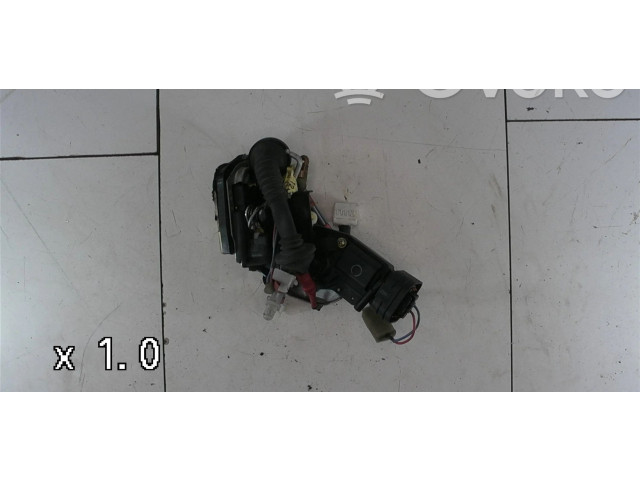 Zámek zadních dveří    Toyota Corolla E110 1998