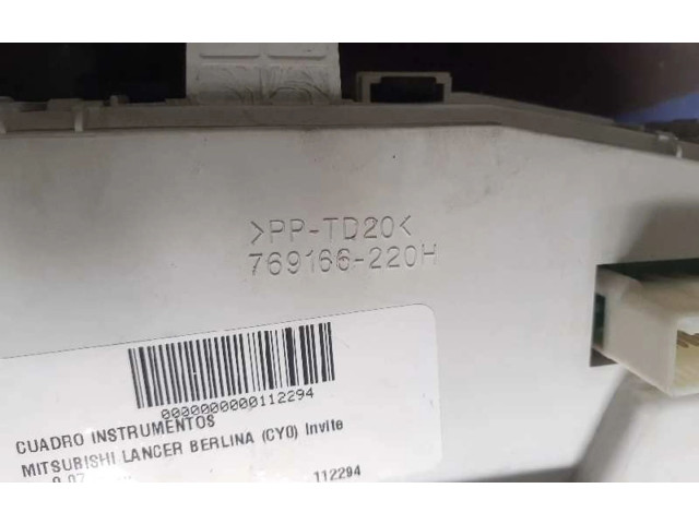 Přístrojová deska  Mitsubishi Lancer X 2008 8100A117, 769166220H  