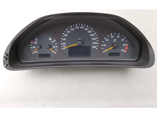 Přístrojová deska  Mercedes-Benz E W210 1997 A2105401611  