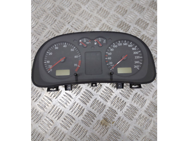 Панель приборов 0263618005   Volkswagen Golf IV       