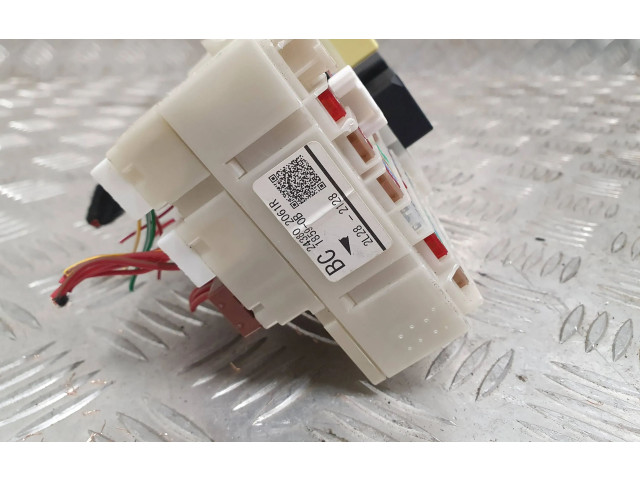 Блок предохранителей  243802061R   Renault Megane E-Tech    