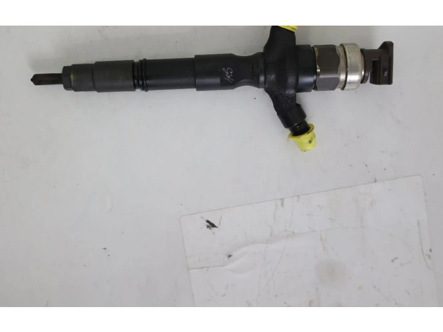 Форсунка 2367030400, 2367030400    Toyota Hilux (AN10, AN20, AN30)  1KDFTV 
