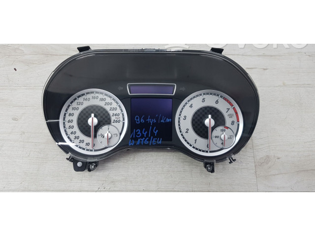 Přístrojová deska  Mercedes-Benz A W176 2012 A1769008901, A1729027704  