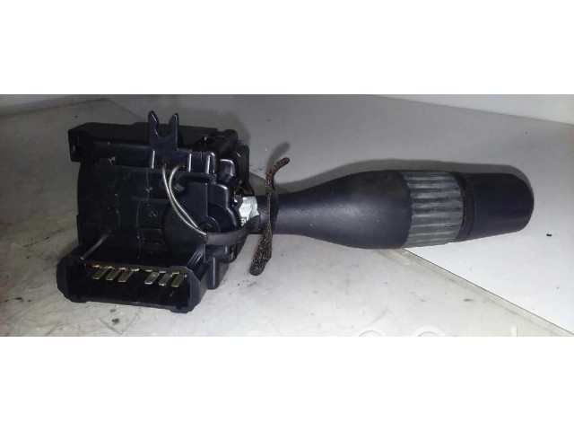 Ручка стеклоочистителей 7701036542   Renault Safrane