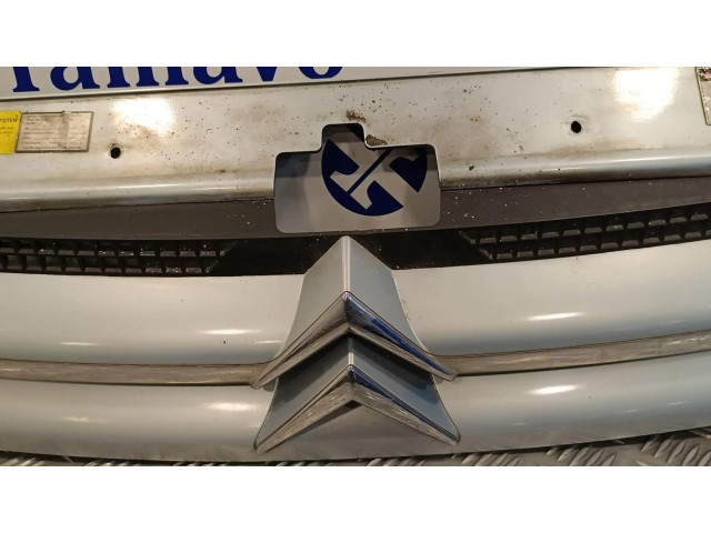 Передняя решётка Citroen Berlingo 1996-2002 года 9644758177      