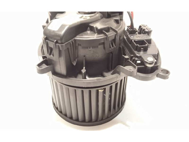 Вентилятор печки    T911738, 272109102R   Renault Kadjar