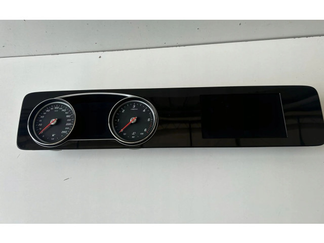 Přístrojová deska  Mercedes-Benz E W213 2016 2135409672  
