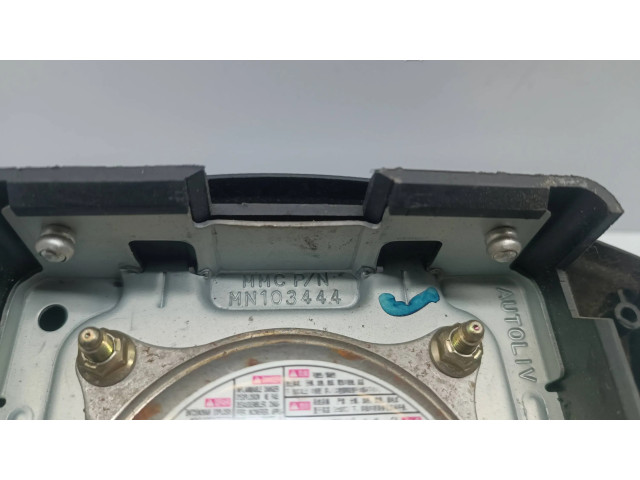 Подушка безопасности водителя MN103444   Mitsubishi Grandis