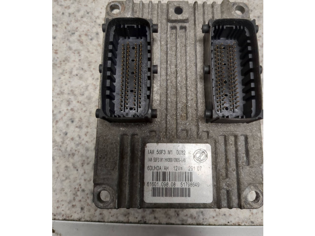 Блок управления двигателя 6160109808, 51798649   Suzuki Jimny