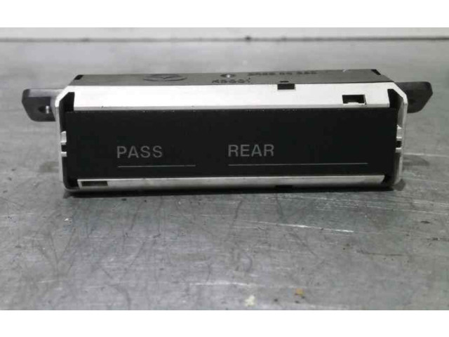 Дисплей    BR5S55260   Mazda 3 I