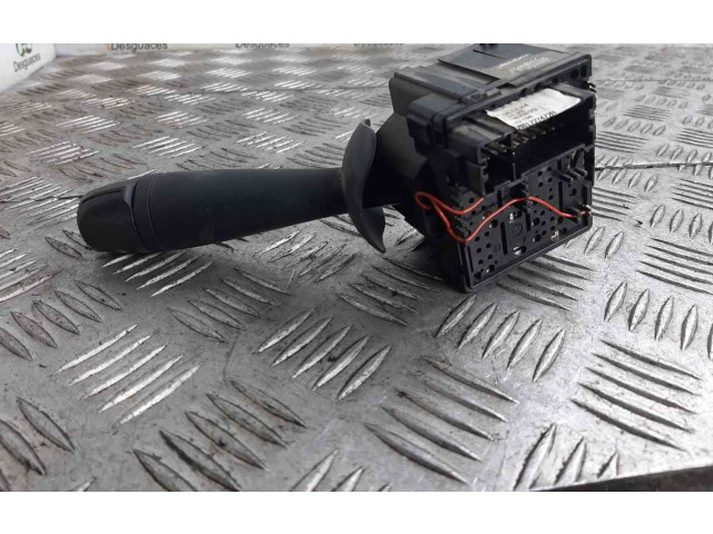 Переключатель дворников 681727472R   Renault Sandero I