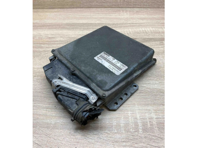 Řídící jednotka HOM7700864456, 0261204012   Renault Safrane 1992