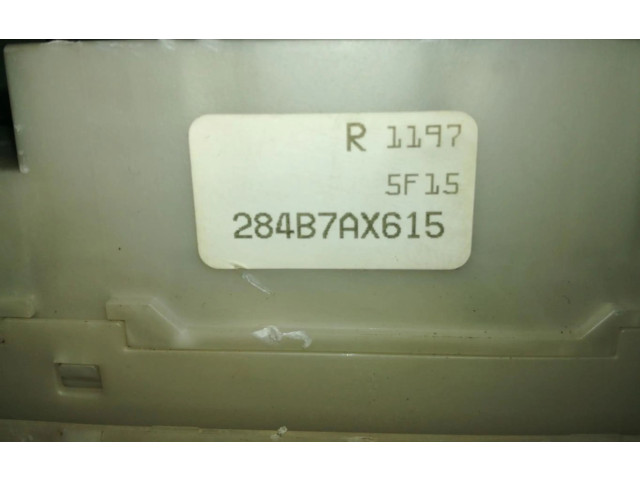   Pojistková skříňka SLV284B7AX615   Nissan Micra 