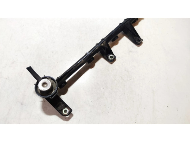 Vstřikovací lišta 7700864726   Renault Megane I  pro benzínový motor 1.6  