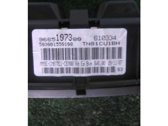 Přístrojová deska  Peugeot 308 2013 9665107380  