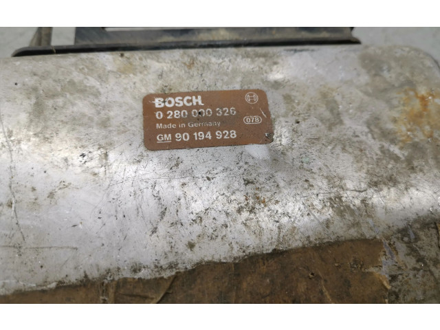 Řídící jednotka 0280000326, 90194928   Opel Rekord E1 1982