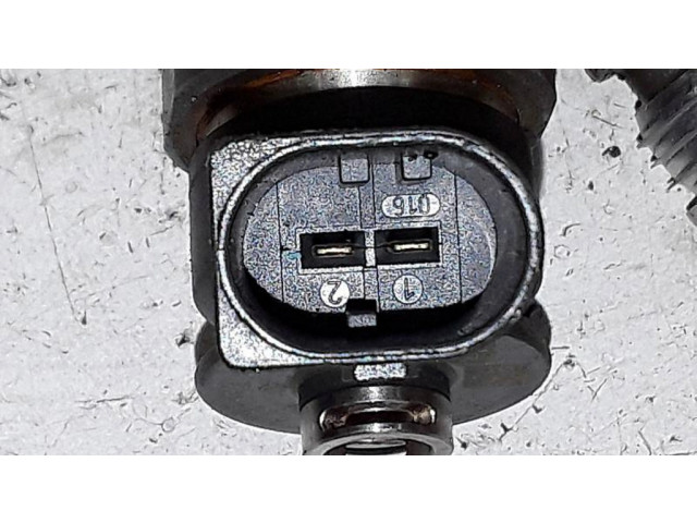 Vstřikovač 0445110401, 850690203   Mini Cooper Countryman R60  pro naftový motor 1.6  