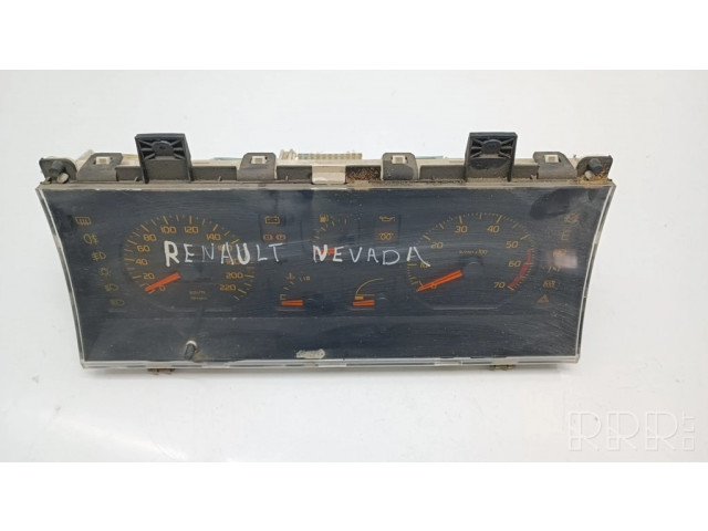 Přístrojová deska  Renault 21 1992 090415099011, 7700797032  
