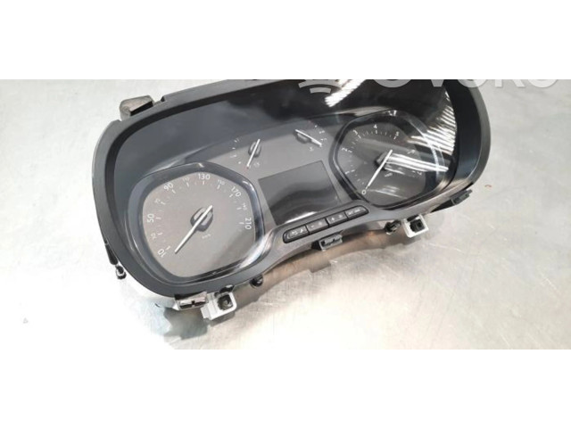 Přístrojová deska  Peugeot Expert 2019 9831168780  