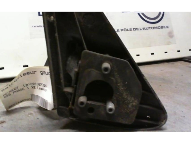 Zpětné zrcátko  Peugeot 205 1989  8148A4  