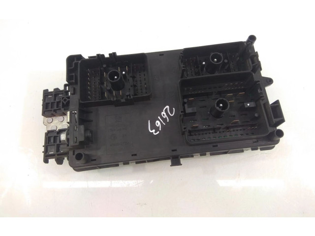   Pojistková skříňka 13255300, 529050199   Chevrolet Cruze 2013
