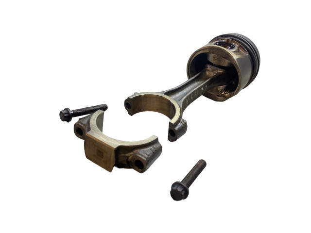  Поршень с шатуном CBDB 10455611, 017020310  Volkswagen Scirocco  