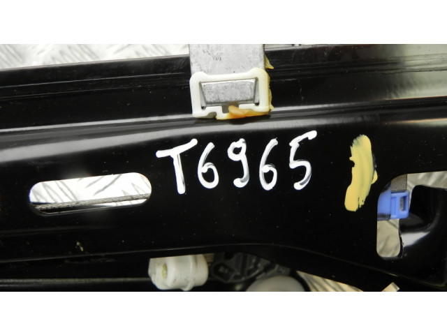 Моторчик заднего дворника A2317200146, T6965    Mercedes-Benz SL R231