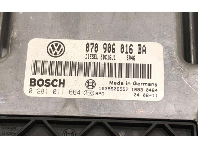 Řídící jednotka 070906016BA   Volkswagen Transporter - Caravelle T5 2004