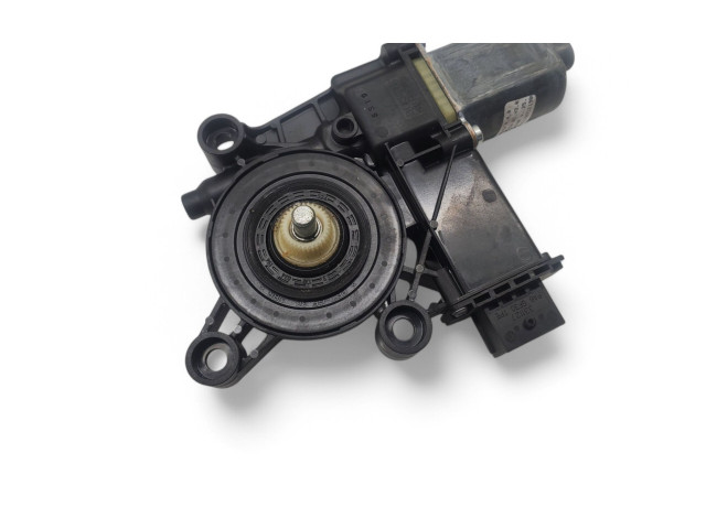 Передний двигатель механизма для подъема окон 0130822069    Alfa Romeo Stelvio