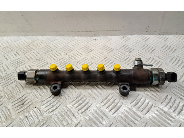 Vstřikovací lišta 238100R040, 8945820050   Toyota Auris 150    2ADFHV 