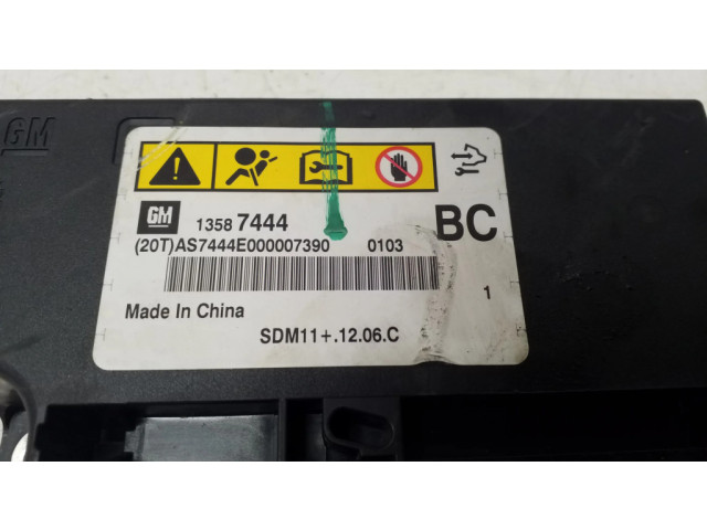 Блок подушек безопасности 13587444   Chevrolet Captiva