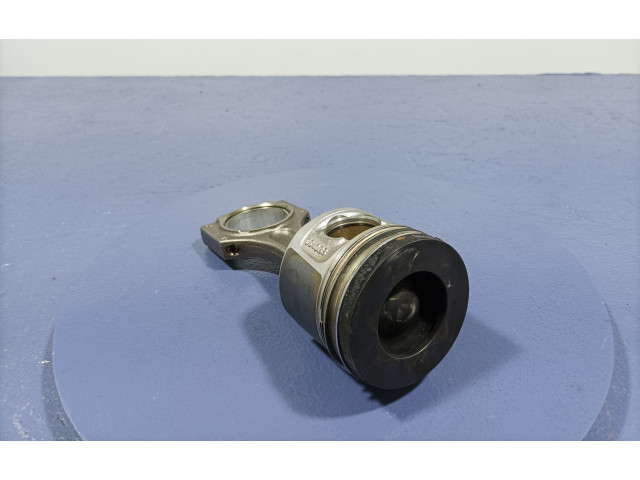 Píst 7810825, 7810825   BMW X1 E84     
