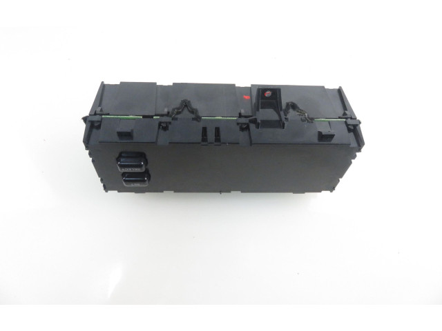 Дисплей    2193898, 56007500   Jeep Grand Cherokee
