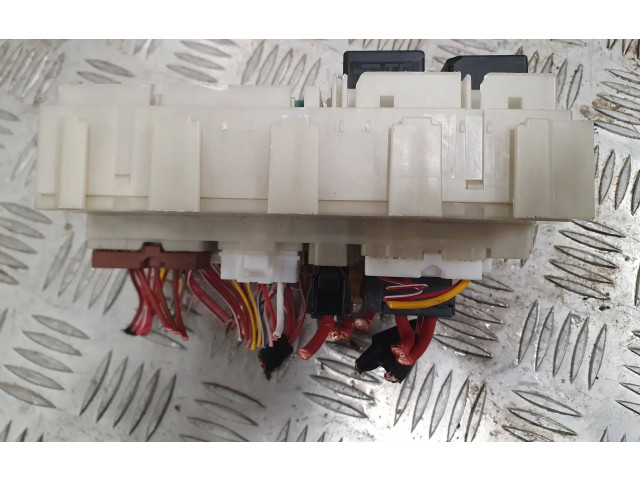 Блок предохранителей  243802061R   Renault Megane E-Tech    