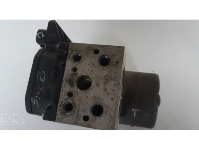 Jednotka ABS 8E0614111T   Audi 80 90 S2 B4 1997