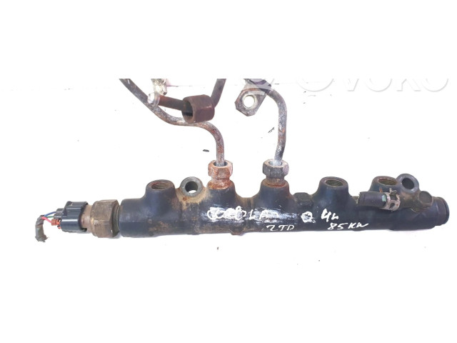 Vstřikovací lišta 89458-12020   Toyota Corolla E120 E130    1CD-FTV 