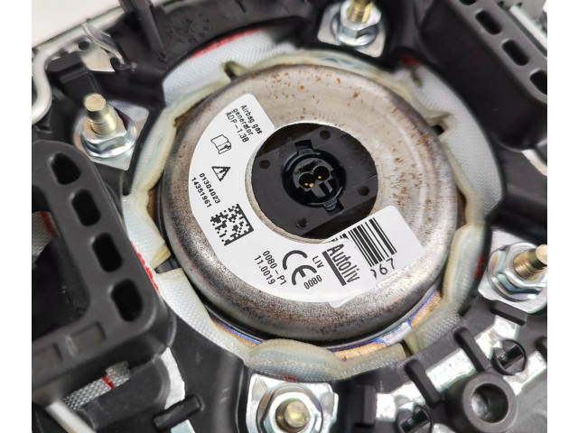 Подушка безопасности водителя P1TBA042B85AAW   Ford Puma