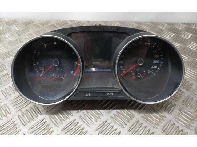 Přístrojová deska  Volkswagen Polo II 86C 2F 1985 6C0920740E, A2C38468100  
