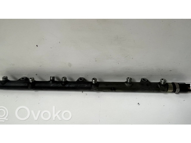 Vstřikovací lišta 0445216002   BMW 5 E39  pro naftový motor 2.5  